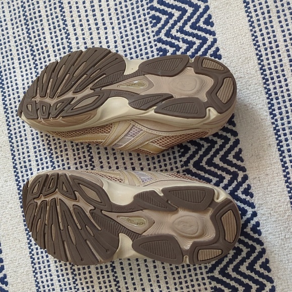 Slip on sneakers - Picture 4 of 9